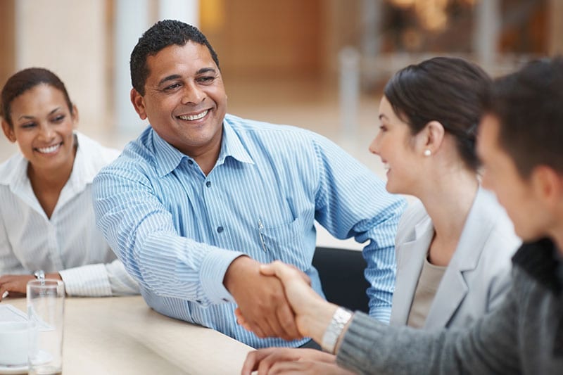 learning to communicate persuasively